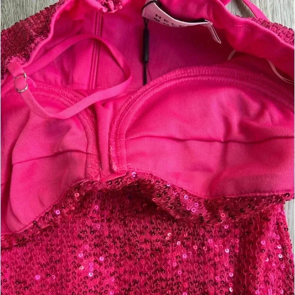 Hello Molly New with Tags BOND GIRL DRESS FUCHSIA Size Small - Picture 13 of 13